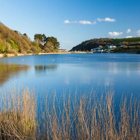 The Palm House Falmouth - Minutes From The Beach! Экстерьер фото