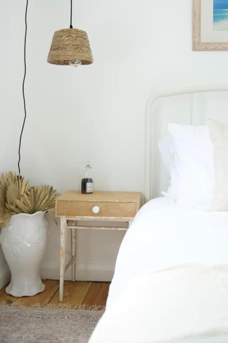 The Palm House Falmouth - Minutes From The Beach! Экстерьер фото